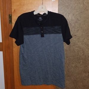 Mens short sleeved casual pull over T